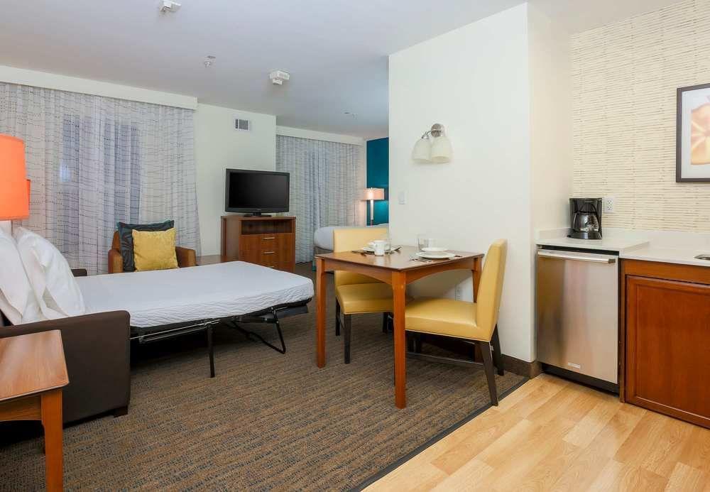 Residence Inn By Marriott Las Vegas Stadium Area מראה חיצוני תמונה