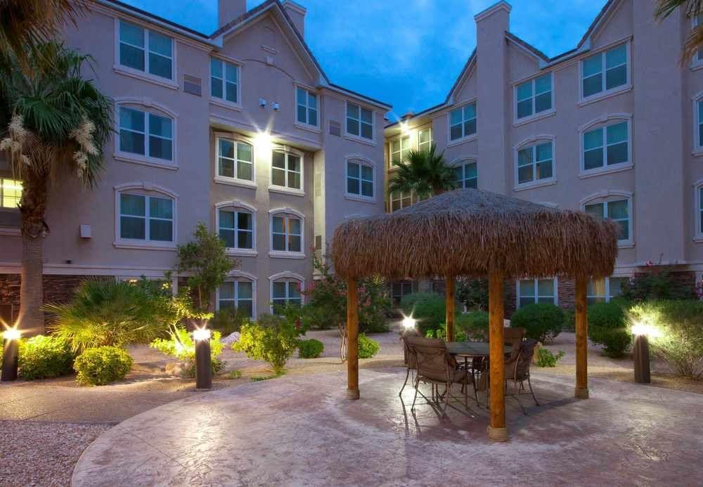 Residence Inn By Marriott Las Vegas Stadium Area מראה חיצוני תמונה