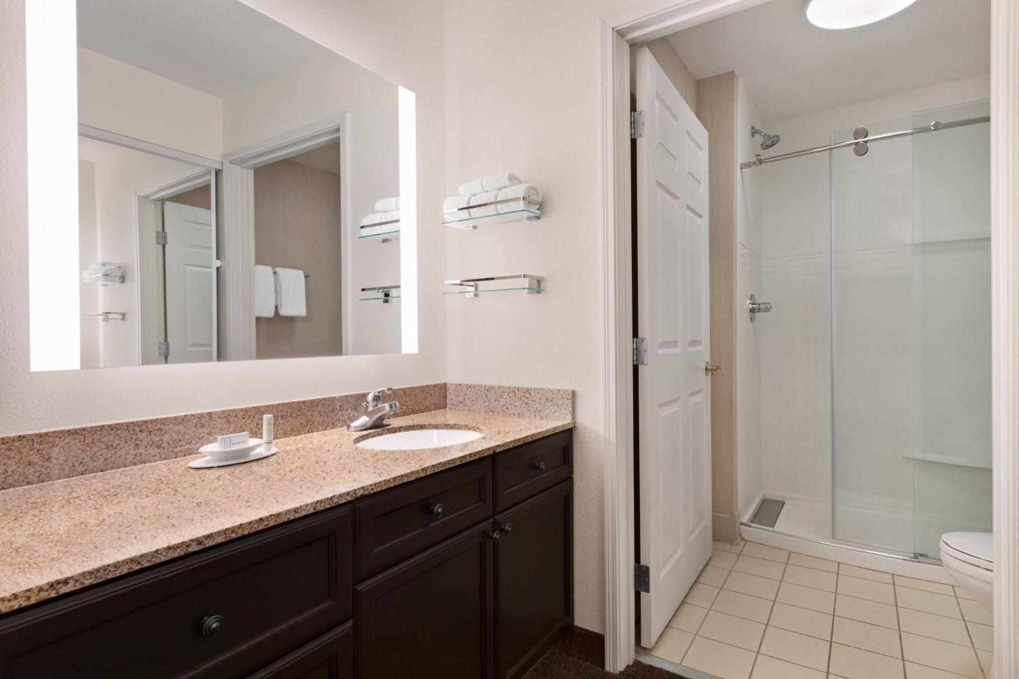 Residence Inn By Marriott Las Vegas Stadium Area מראה חיצוני תמונה