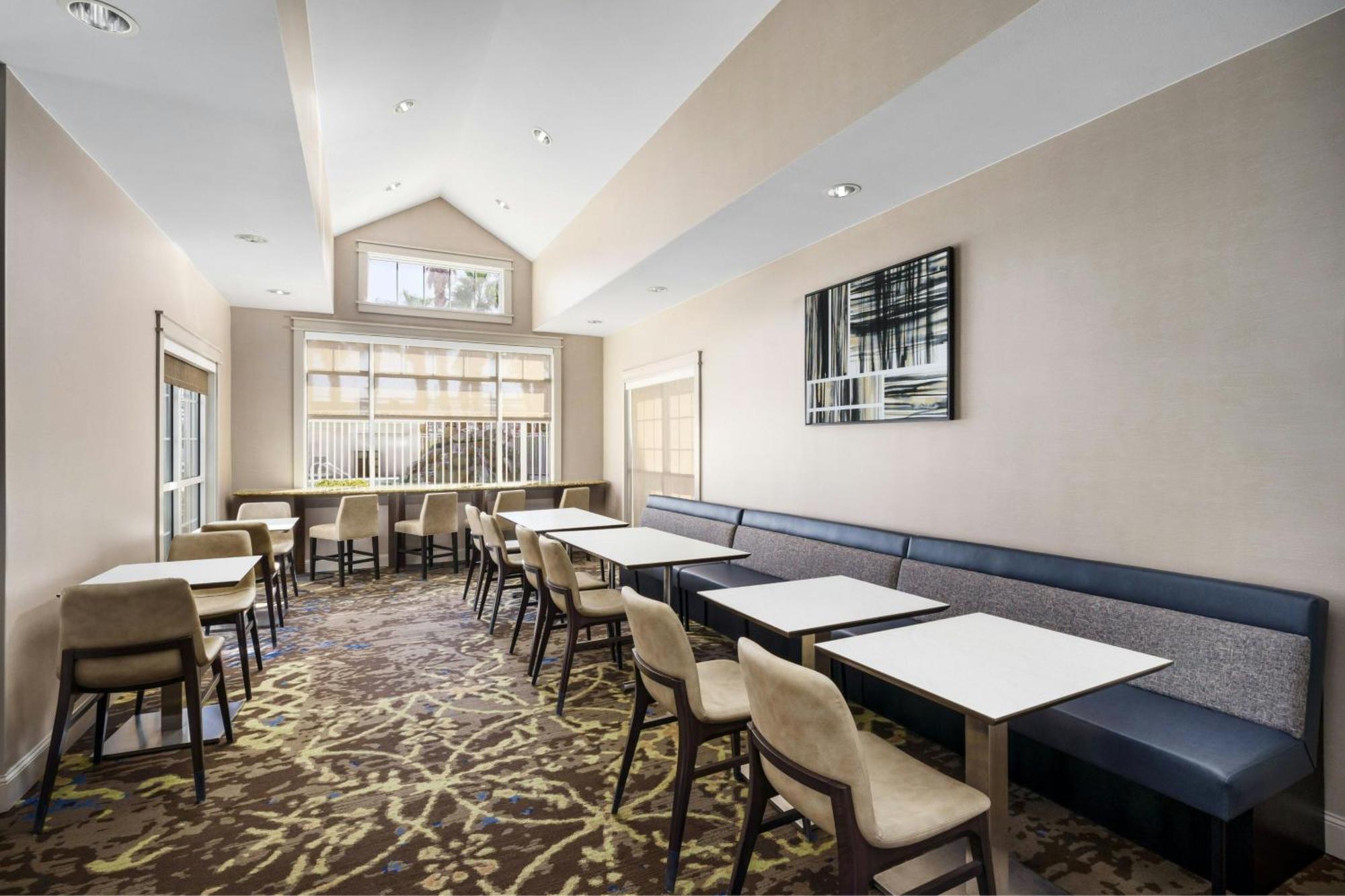 Residence Inn By Marriott Las Vegas Stadium Area מראה חיצוני תמונה