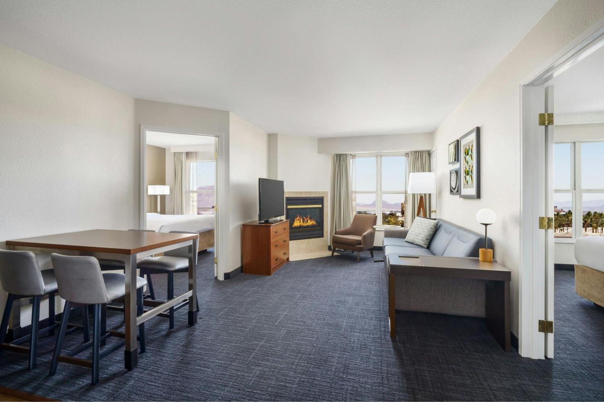 Residence Inn By Marriott Las Vegas Stadium Area מראה חיצוני תמונה