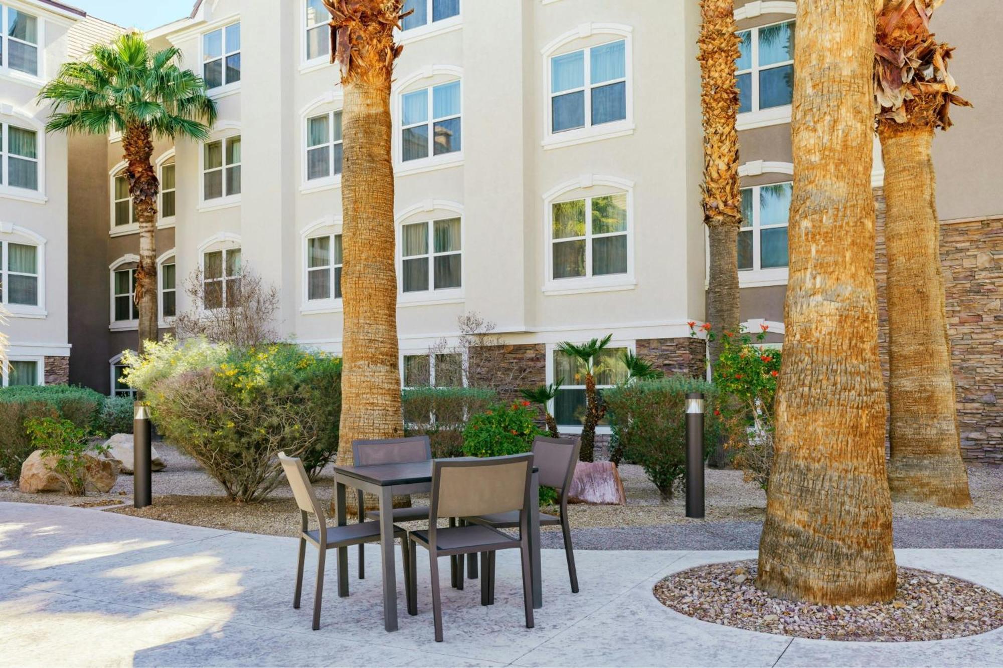 Residence Inn By Marriott Las Vegas Stadium Area מראה חיצוני תמונה